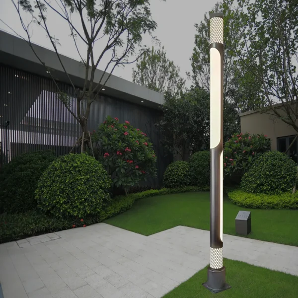 Modern Minimalist Linear Garden Light