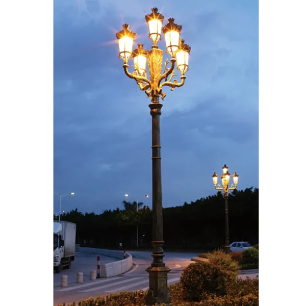 Antique European Vintage 5-Head LED Garden Post Light - Waterproof Aluminum Lamp