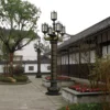 Imperial European Vintage 5-Head LED Garden Post Light - Black & Gold Waterproof Aluminum Lamp