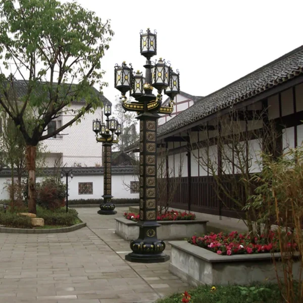 Imperial European Vintage 5-Head LED Garden Post Light - Black & Gold Waterproof Aluminum Lamp