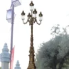 Antique European Vintage 5-Head LED Garden Post Light - Waterproof Aluminum Lamp