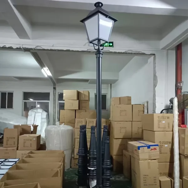 European Vintage Single-Head LED Garden Post Light - Waterproof Aluminum Outdoor Lamp